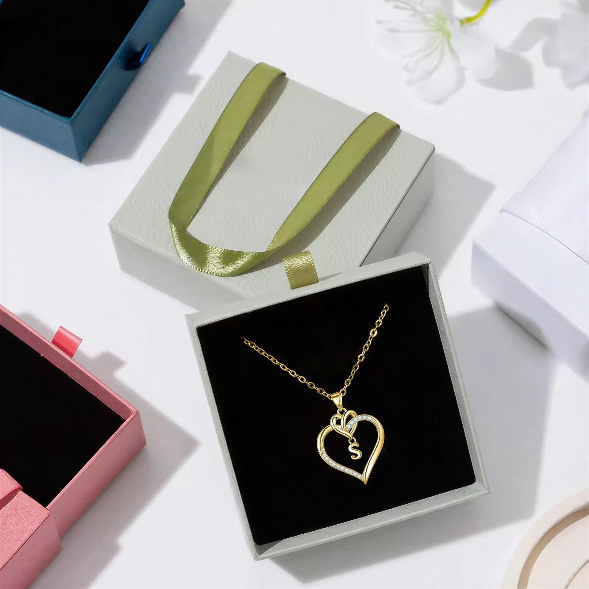 Collana con Cuore di Zirconia e Iniziale