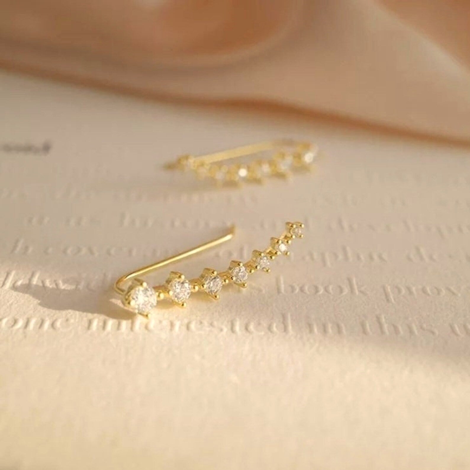 DEA EARRING placcati in oro 18k꧁